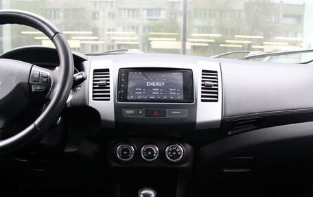 Mitsubishi Outlander III рестайлинг 3, 2011 год, 1 050 000 рублей, 12 фотография