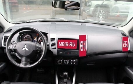 Mitsubishi Outlander III рестайлинг 3, 2011 год, 1 050 000 рублей, 11 фотография