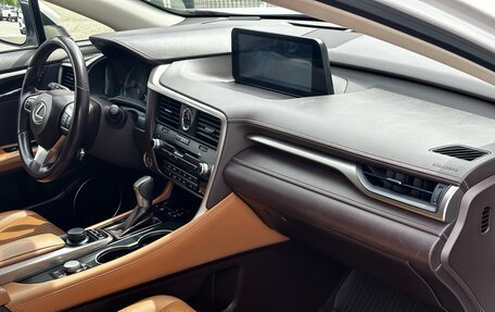 Lexus RX IV рестайлинг, 2017 год, 3 050 000 рублей, 10 фотография