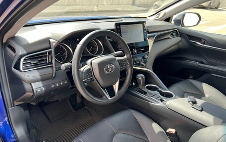Toyota Camry, 2021 год, 3 520 000 рублей, 12 фотография