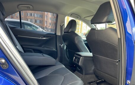 Toyota Camry, 2021 год, 3 520 000 рублей, 20 фотография