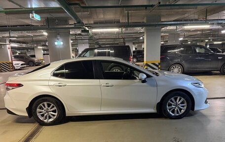 Toyota Camry, 2018 год, 2 200 000 рублей, 2 фотография