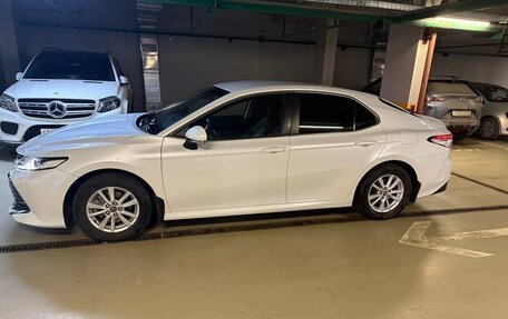 Toyota Camry, 2018 год, 2 200 000 рублей, 5 фотография