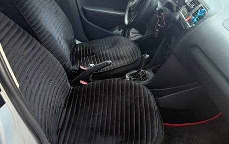Volkswagen Polo VI (EU Market), 2010 год, 450 000 рублей, 7 фотография