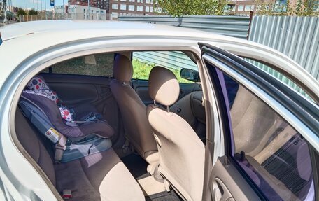 Toyota Platz, 2005 год, 400 000 рублей, 12 фотография