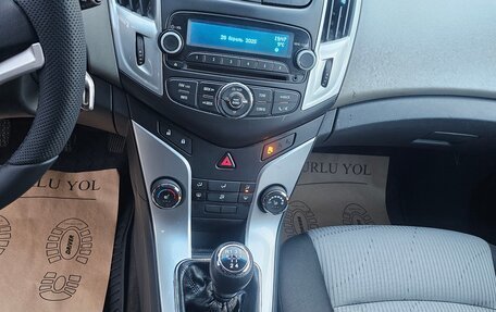 Chevrolet Cruze II, 2013 год, 640 000 рублей, 5 фотография