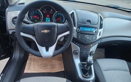 Chevrolet Cruze II, 2013 год, 640 000 рублей, 10 фотография