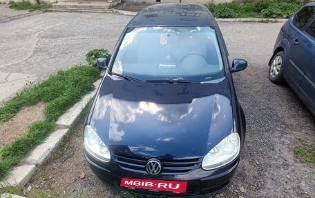Volkswagen Golf V, 2005 год, 650 000 рублей, 3 фотография