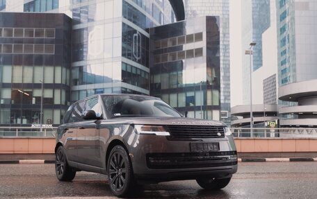 Land Rover Range Rover IV рестайлинг, 2022 год, 17 200 000 рублей, 3 фотография