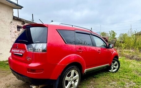 Mitsubishi Outlander III рестайлинг 3, 2007 год, 910 000 рублей, 4 фотография
