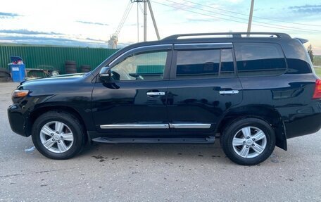 Toyota Land Cruiser 200, 2015 год, 3 100 000 рублей, 6 фотография