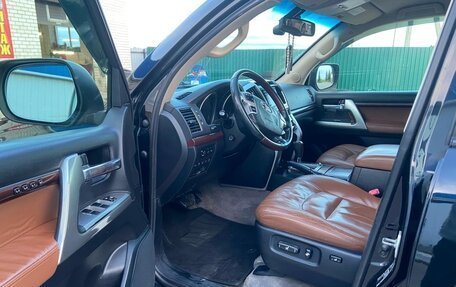 Toyota Land Cruiser 200, 2015 год, 3 100 000 рублей, 10 фотография