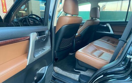 Toyota Land Cruiser 200, 2015 год, 3 100 000 рублей, 11 фотография