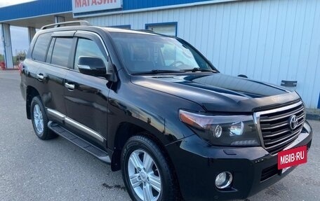 Toyota Land Cruiser 200, 2015 год, 3 100 000 рублей, 8 фотография