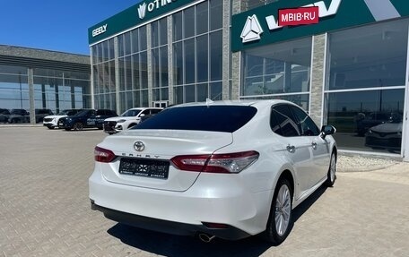 Toyota Camry, 2018 год, 2 398 000 рублей, 7 фотография