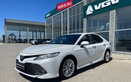 Toyota Camry, 2018 год, 2 398 000 рублей, 9 фотография