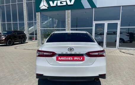 Toyota Camry, 2018 год, 2 398 000 рублей, 4 фотография