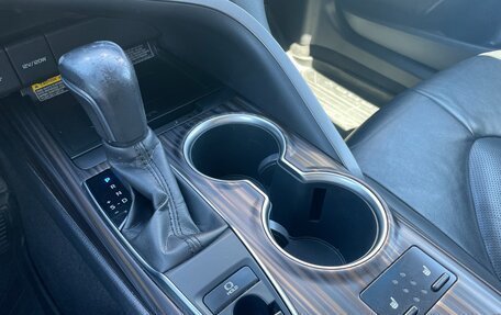 Toyota Camry, 2018 год, 2 398 000 рублей, 21 фотография