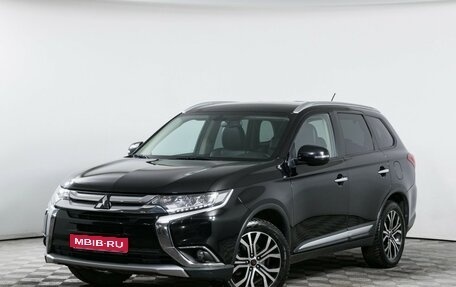 Mitsubishi Outlander III рестайлинг 3, 2015 год, 1 990 000 рублей, 1 фотография