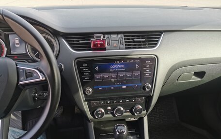 Skoda Octavia, 2018 год, 2 350 000 рублей, 9 фотография