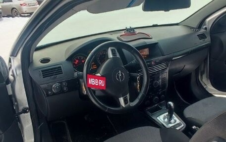Opel Astra J, 2011 год, 560 000 рублей, 4 фотография