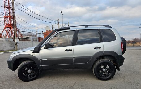 Chevrolet Niva I рестайлинг, 2015 год, 950 000 рублей, 6 фотография