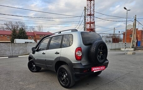 Chevrolet Niva I рестайлинг, 2015 год, 950 000 рублей, 5 фотография