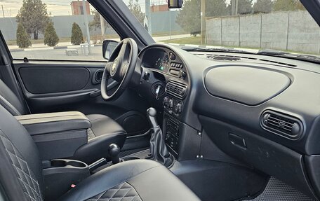 Chevrolet Niva I рестайлинг, 2015 год, 950 000 рублей, 10 фотография