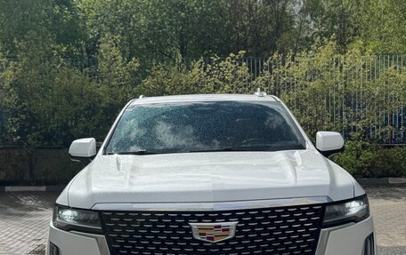 Cadillac Escalade V, 2022 год, 10 790 000 рублей, 3 фотография