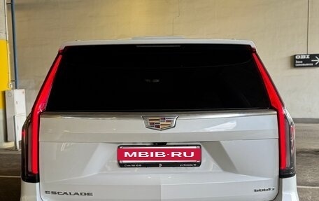 Cadillac Escalade V, 2022 год, 10 790 000 рублей, 12 фотография