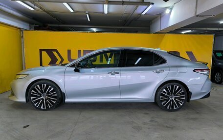 Toyota Camry, 2019 год, 2 299 000 рублей, 9 фотография