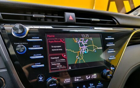 Toyota Camry, 2019 год, 2 299 000 рублей, 17 фотография
