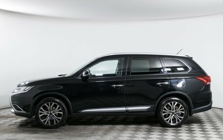 Mitsubishi Outlander III рестайлинг 3, 2015 год, 1 990 000 рублей, 8 фотография