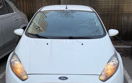 Ford Fiesta, 2015 год, 750 000 рублей, 4 фотография