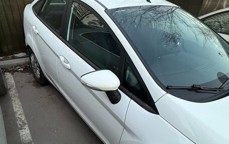 Ford Fiesta, 2015 год, 750 000 рублей, 3 фотография