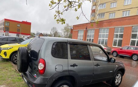 Chevrolet Niva I рестайлинг, 2011 год, 460 000 рублей, 3 фотография