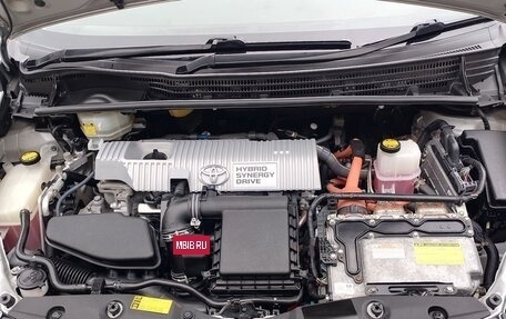 Toyota Prius, 2011 год, 1 000 000 рублей, 4 фотография
