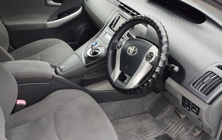Toyota Prius, 2011 год, 1 000 000 рублей, 6 фотография