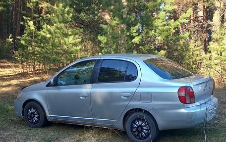 Toyota Platz, 2001 год, 380 000 рублей, 6 фотография