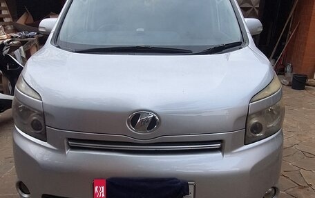 Toyota Voxy II, 2008 год, 1 420 000 рублей, 3 фотография