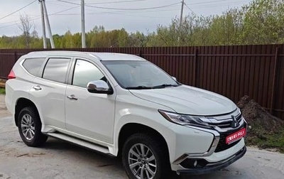 Mitsubishi Pajero Sport III рестайлинг, 2017 год, 2 350 000 рублей, 1 фотография
