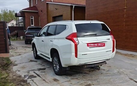 Mitsubishi Pajero Sport III рестайлинг, 2017 год, 2 350 000 рублей, 5 фотография