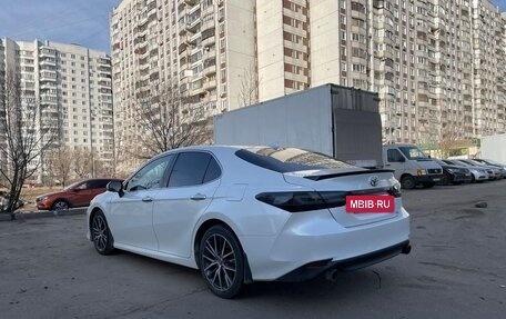 Toyota Camry, 2021 год, 3 500 000 рублей, 3 фотография
