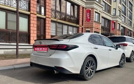 Toyota Camry, 2021 год, 3 500 000 рублей, 8 фотография