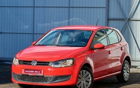 Volkswagen Polo VI (EU Market), 2011 год, 725 000 рублей, 1 фотография