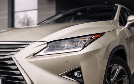 Lexus RX IV рестайлинг, 2019 год, 5 300 000 рублей, 7 фотография
