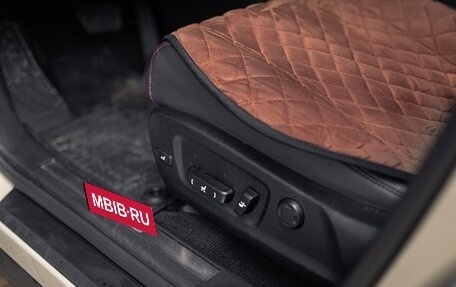 Lexus RX IV рестайлинг, 2019 год, 5 300 000 рублей, 19 фотография