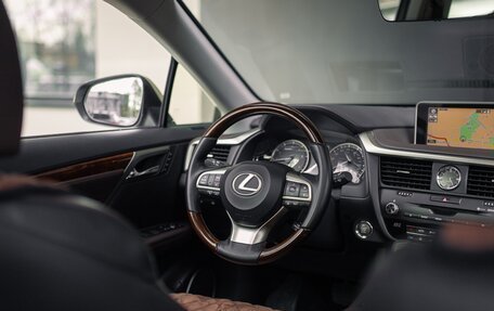 Lexus RX IV рестайлинг, 2019 год, 5 300 000 рублей, 25 фотография