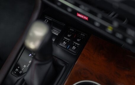 Lexus RX IV рестайлинг, 2019 год, 5 300 000 рублей, 22 фотография
