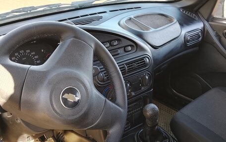 Chevrolet Niva I рестайлинг, 2011 год, 700 000 рублей, 4 фотография